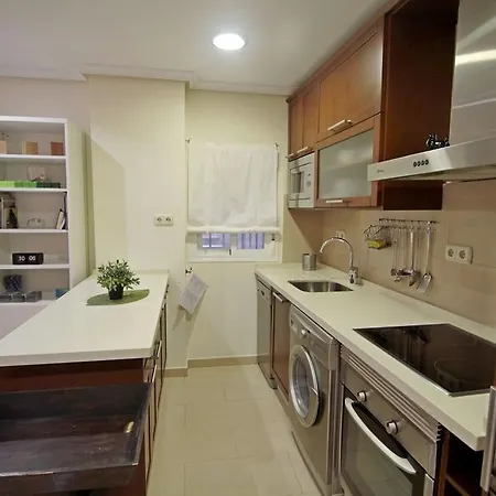 Suncity Flat Mitjana Apartamento *
